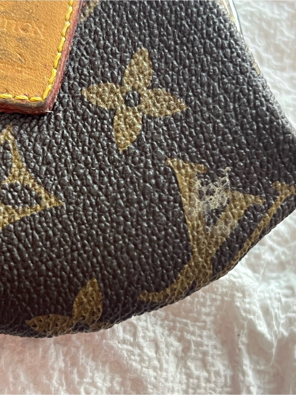 Authentic vintage Louis Vuitton monogram kiss lock coin purse - Picture 8 of 9